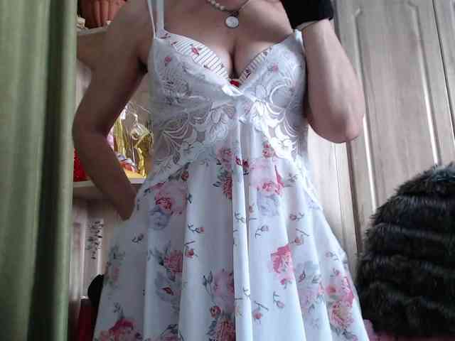 Squirrel-on-the-Bong webcam