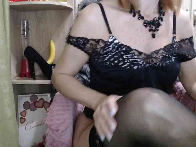 Squirrel-on-the-Bong webcam