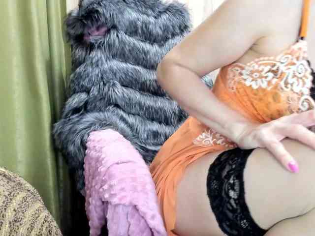 Squirrel-on-the-Bong webcam