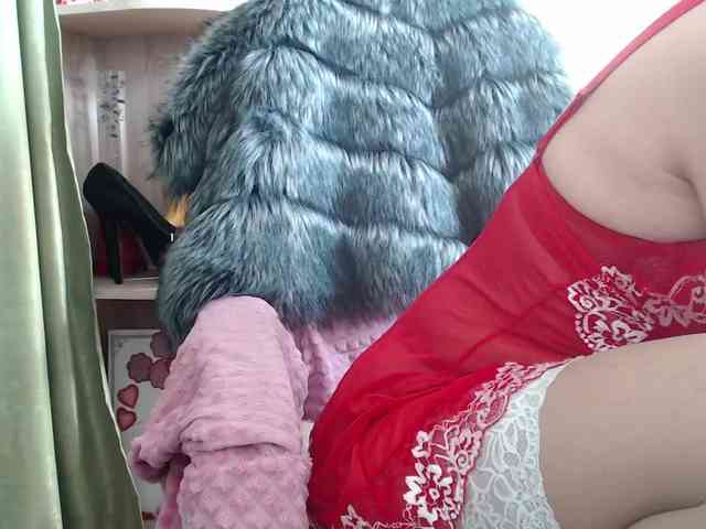 Squirrel-on-the-Bong webcam