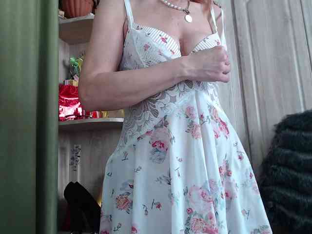 Squirrel-on-the-Bong webcam