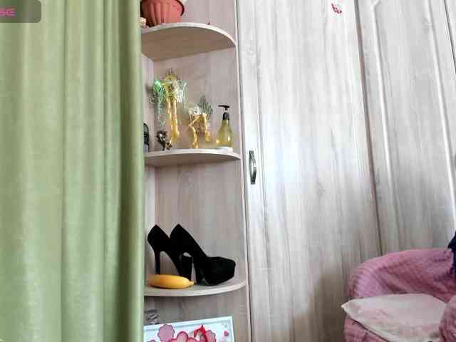 Squirrel-on-the-Bong webcam