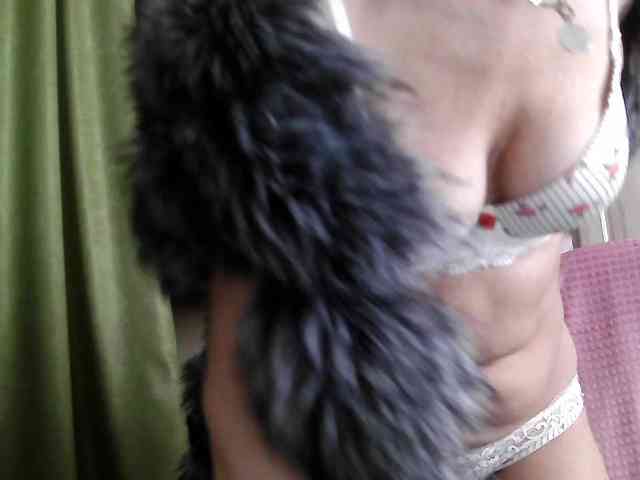 Squirrel-on-the-Bong webcam