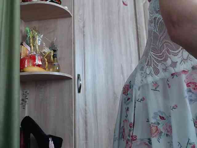 Squirrel-on-the-Bong webcam