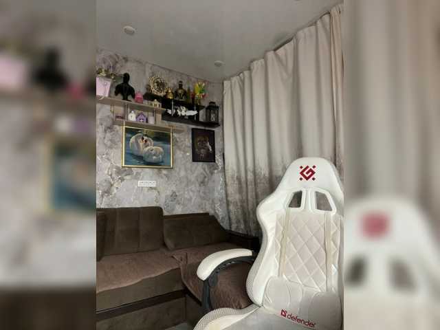 Your-Love's BongaCams show and profile