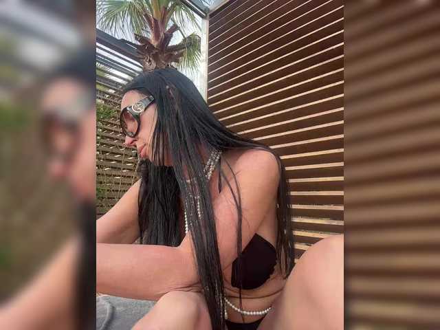 Janochka666's BongaCams show and profile