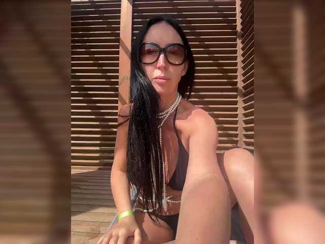 Janochka666's BongaCams show and profile