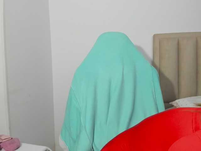 ChloeMiller69's BongaCams show and profile