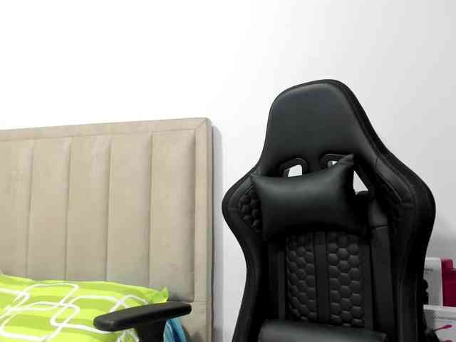 ChloeMiller69 webcam