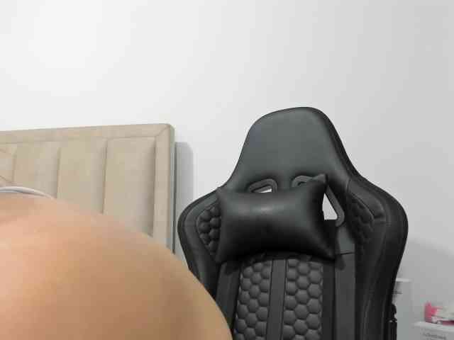 ChloeMiller69 webcam