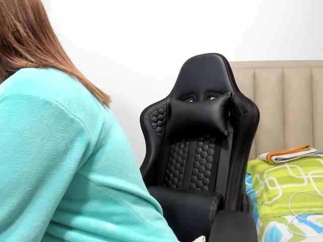 ChloeMiller69 webcam