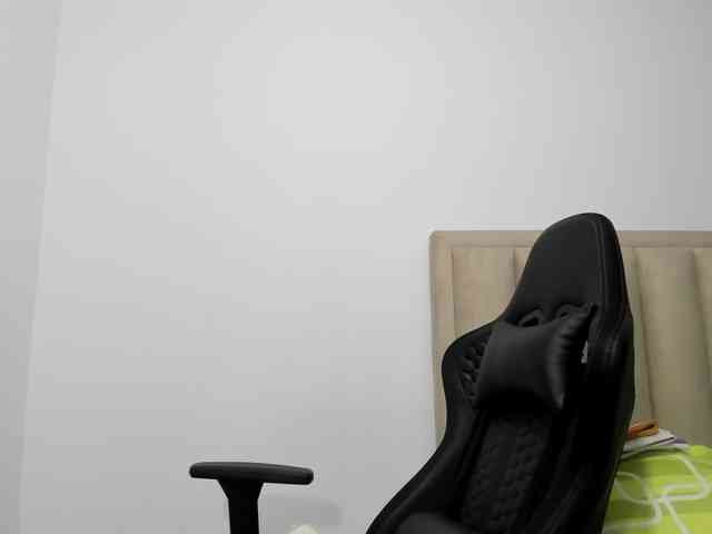 ChloeMiller69 webcam