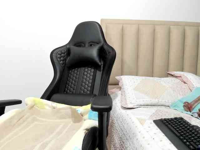 ChloeMiller69 webcam