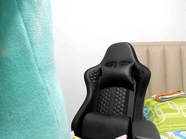 ChloeMiller69 webcam