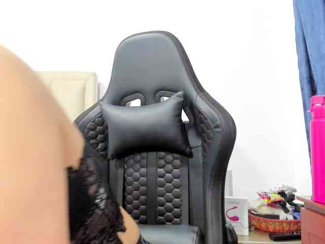 ChloeMiller69 webcam