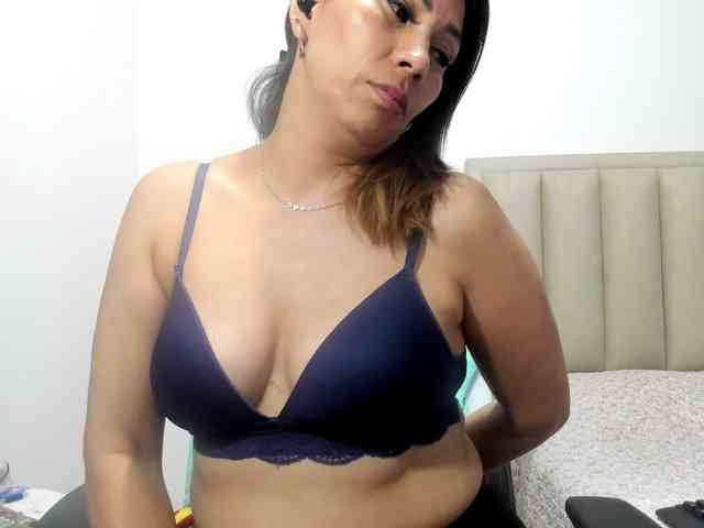 ChloeMiller69 webcam