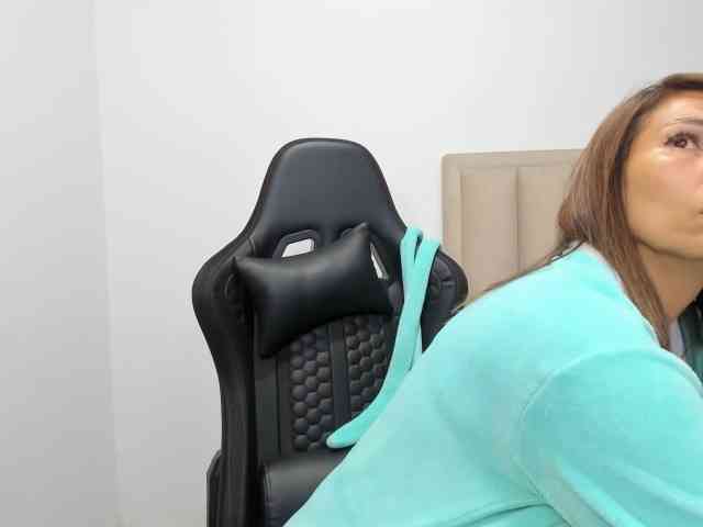 ChloeMiller69 webcam