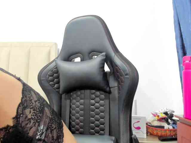 ChloeMiller69 webcam