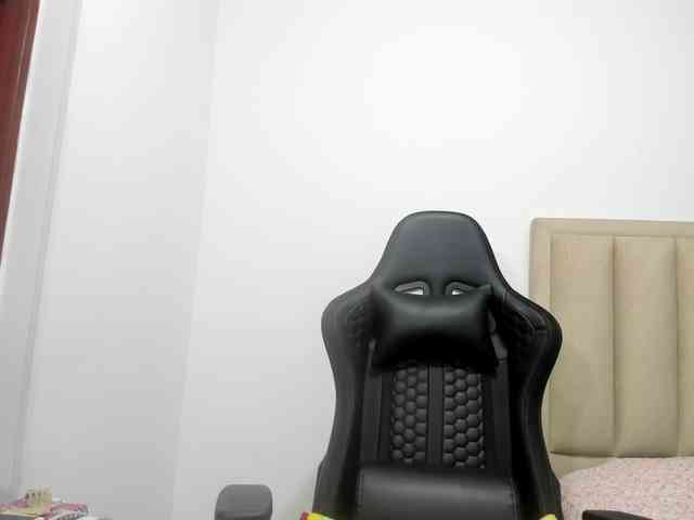 ChloeMiller69 webcam