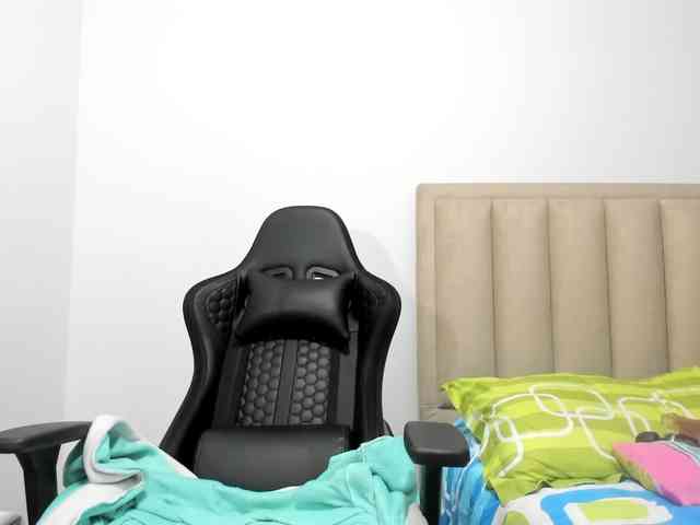 ChloeMiller69 webcam