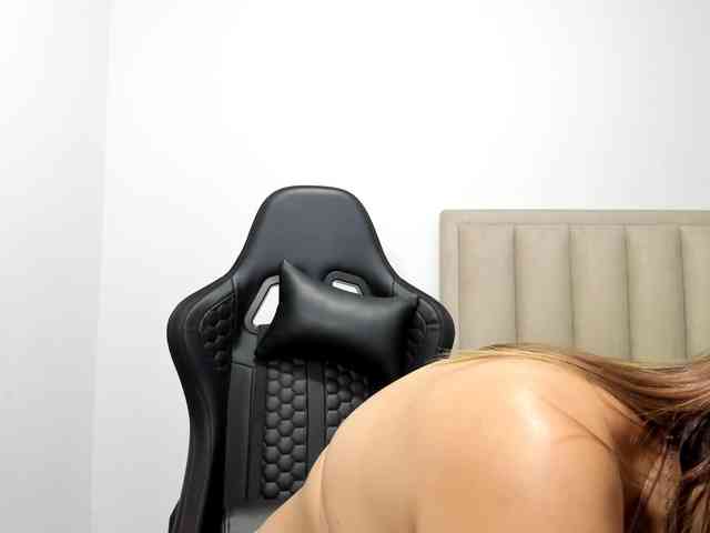 ChloeMiller69 webcam