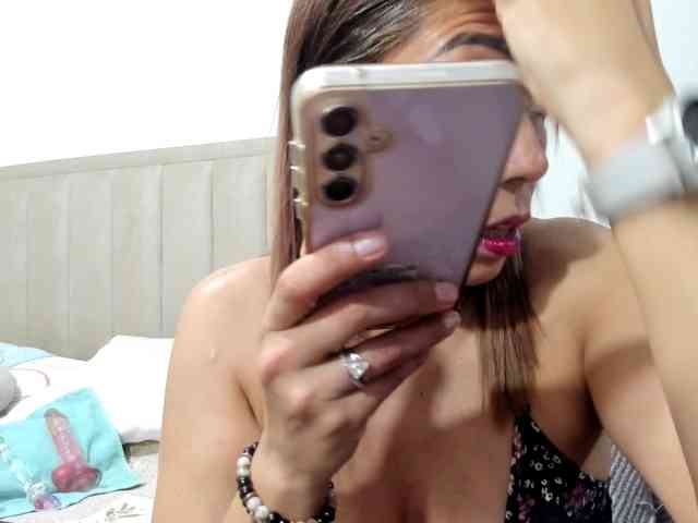 ChloeMiller69 webcam