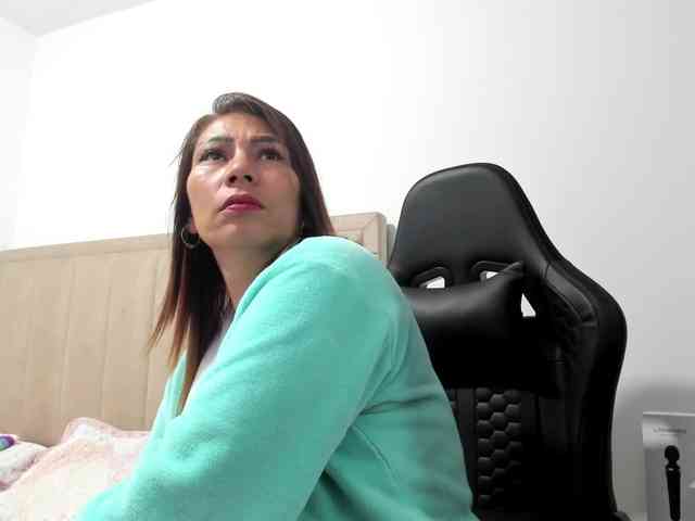 ChloeMiller69 webcam