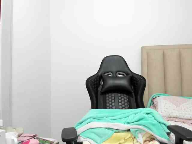 ChloeMiller69 webcam