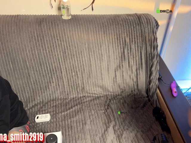 SabrinaSmith's BongaCams show and profile