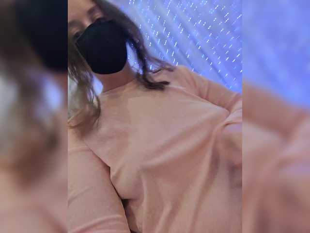 Angelia22's BongaCams show and profile