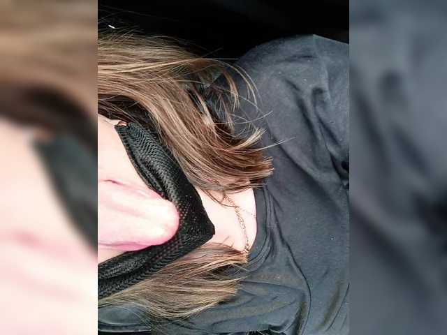 Angelia22's BongaCams show and profile