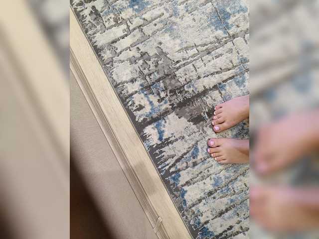 Angelia22's BongaCams show and profile