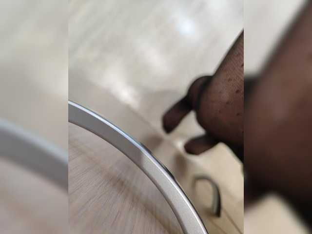 Angelia22's BongaCams show and profile