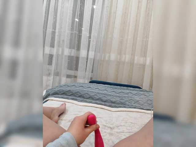 Angelia22's BongaCams show and profile