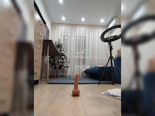 Angelia22 from BongaCams