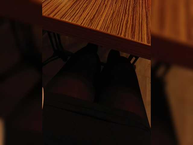 Angelia22's BongaCams show and profile