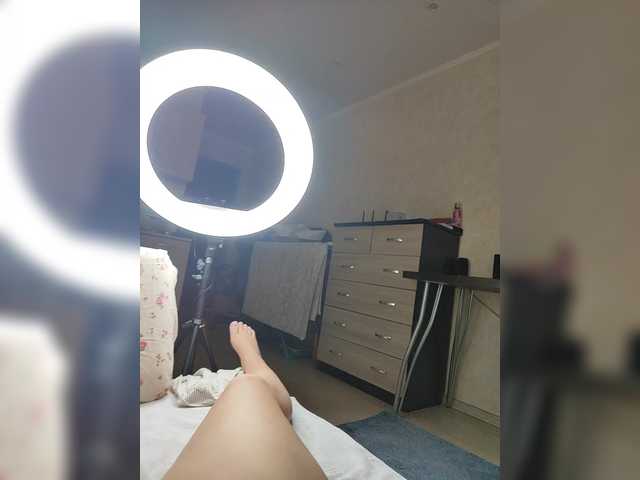 Angelia22's BongaCams show and profile