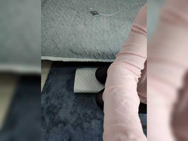 Angelia22's BongaCams show and profile