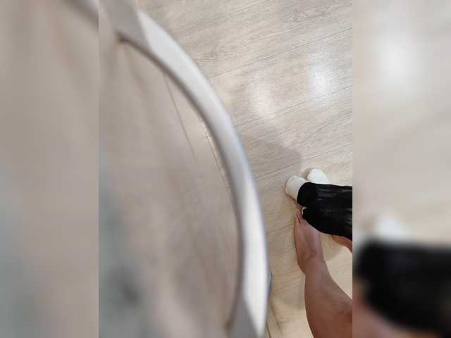 Angelia22's BongaCams show and profile