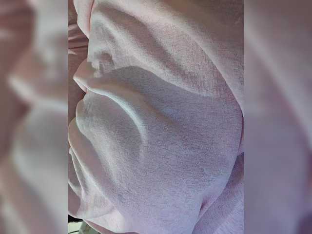 Angelia22's BongaCams show and profile