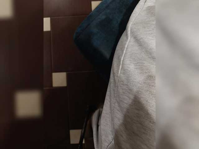 Angelia22's BongaCams show and profile