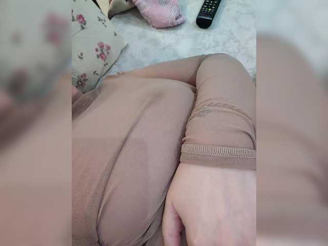 Angelia22's BongaCams show and profile