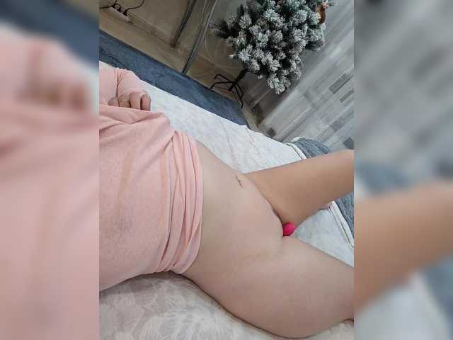 Angelia22's BongaCams show and profile