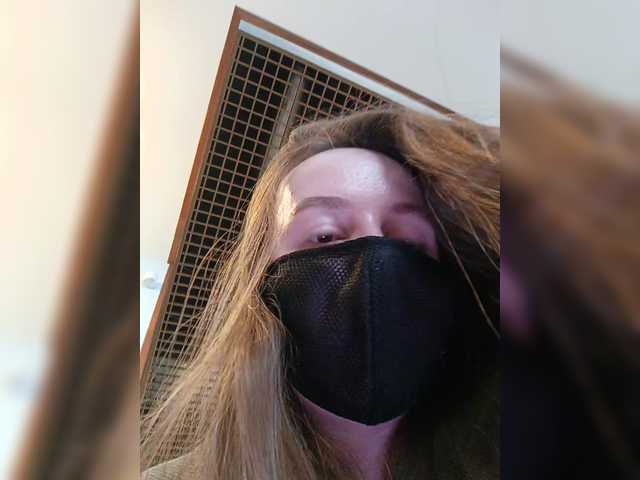 Angelia22's BongaCams show and profile