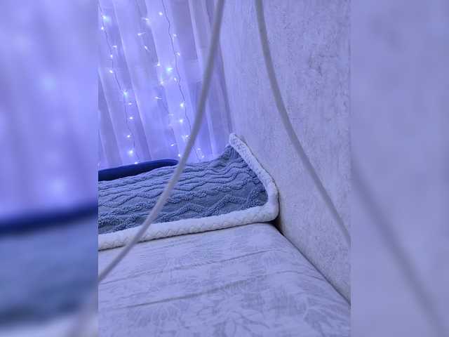 Angelia22's BongaCams show and profile