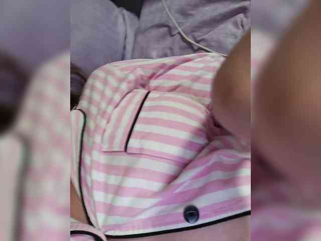 Angelia22 webcam