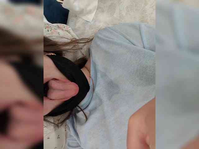 Angelia22 Live Webcam on BongaCams