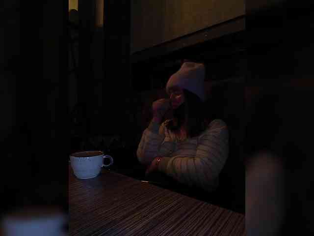 Angelia22 Live Webcam on BongaCams