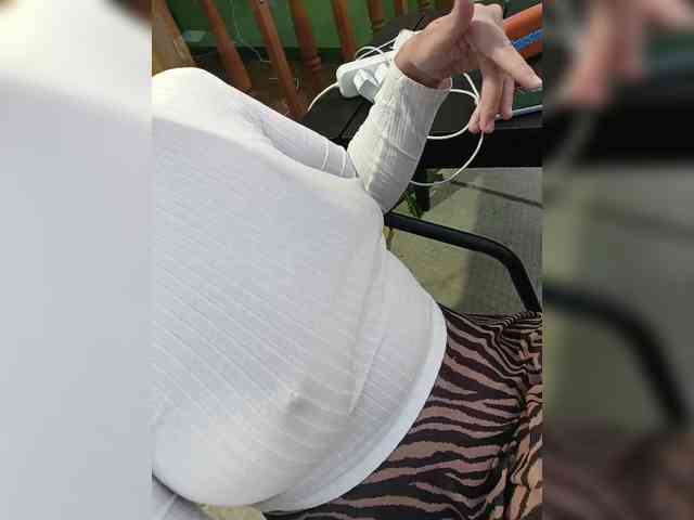 Angelia22 webcam