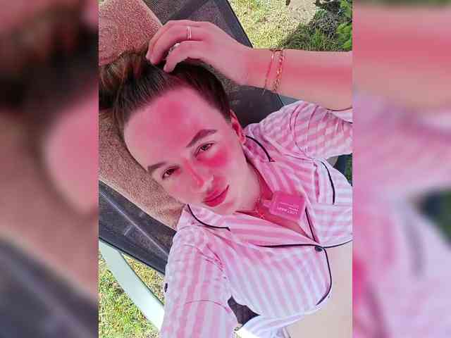Angelia22 webcam